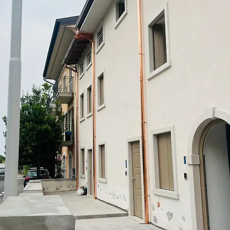 Апартаменты Le Casette Quattro Pacengo Di Lazise